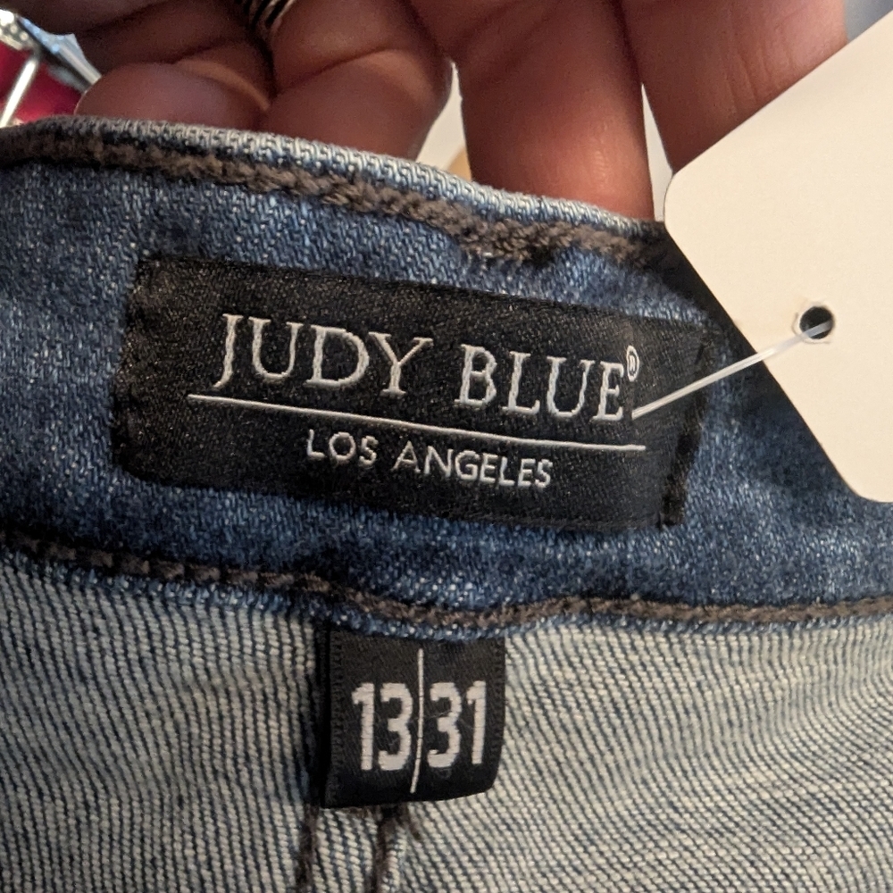 Judy Blue Distressed Skinny Jeans Sz 13. - Picture 5 of 5